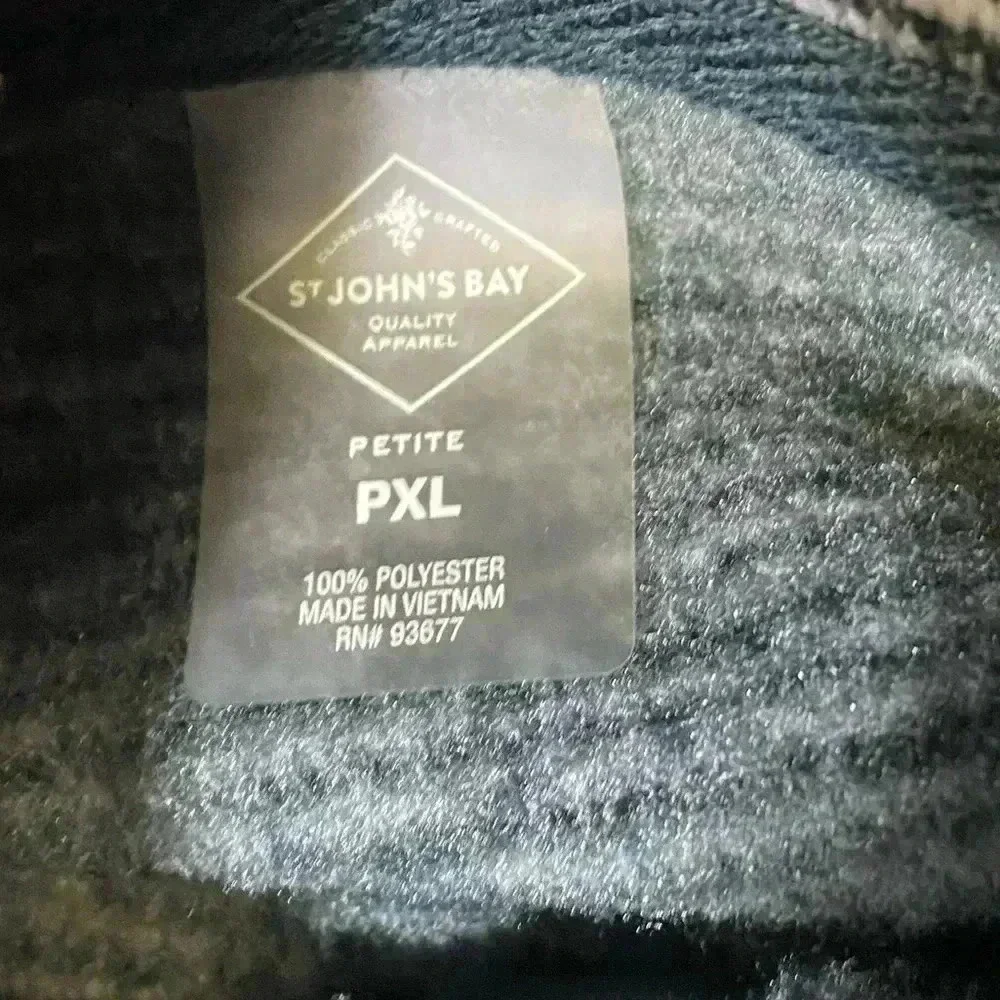 St Johns Bay Petite women’s 1/4‎ snap pull over size PXL